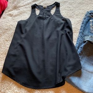 Black E&M loose racer back tunic, size medium, good condition